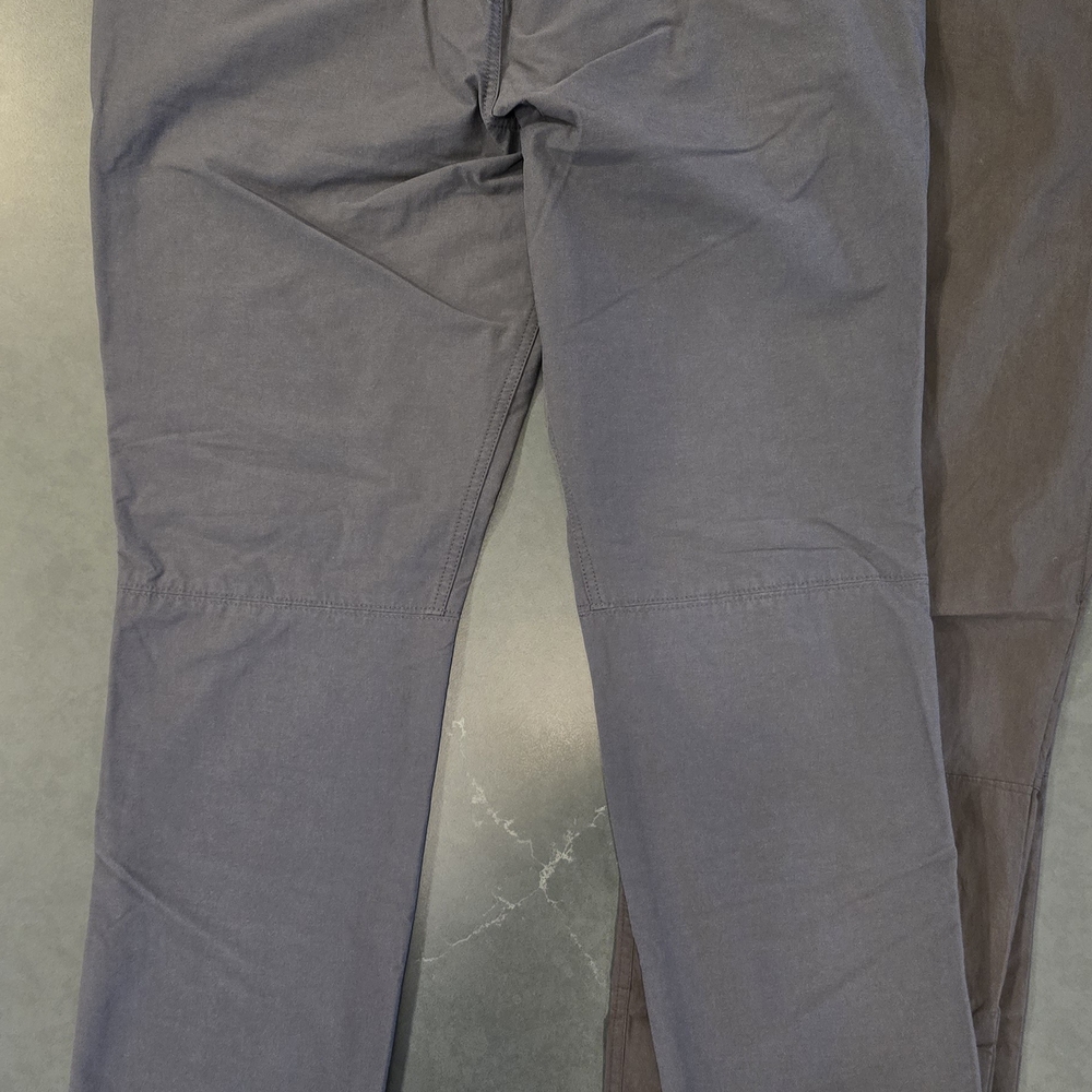 Men's Black and Gray Pants - Picture 11 of 16